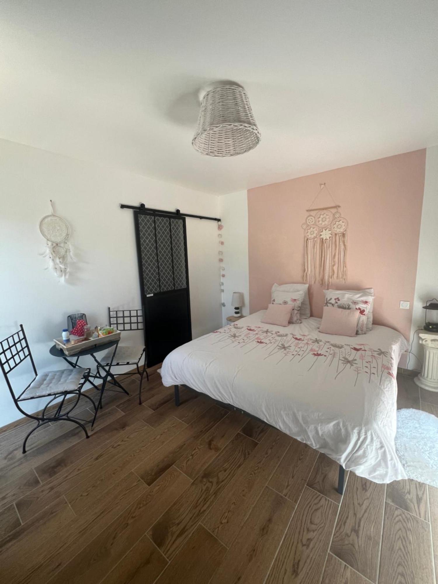 Quiniere - Entre Lac Et Foret - Hebergement Independant Avec Espace Kitchenette Blois Dış mekan fotoğraf